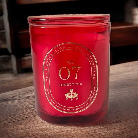 Ninety Six 07 Red Candle with Elegant Metallic Accents - Picture 1 of 1